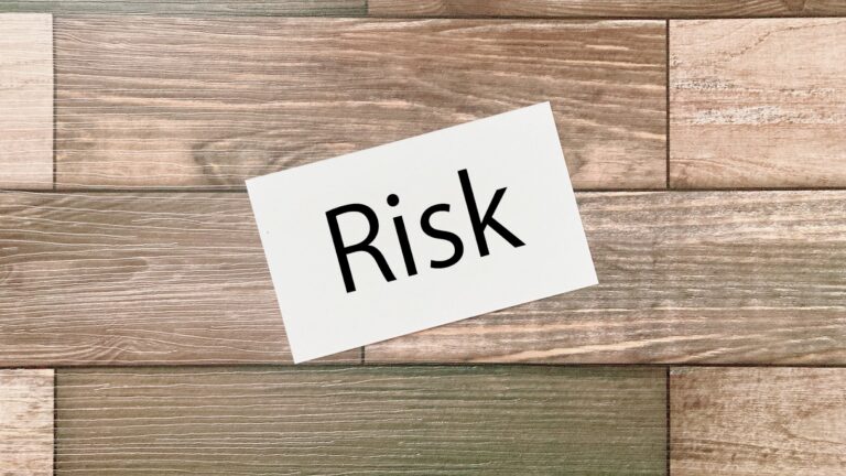 What Is Corporate Crisis Management? How It Differs from Risk Management and How Companies Should Implement It